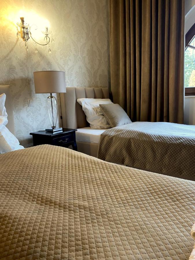 Palac Jablonowo Bed and Breakfast Ujście Εξωτερικό φωτογραφία