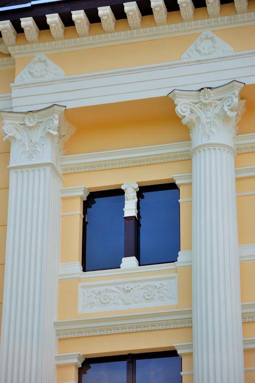 Palac Jablonowo Bed and Breakfast Ujście Εξωτερικό φωτογραφία