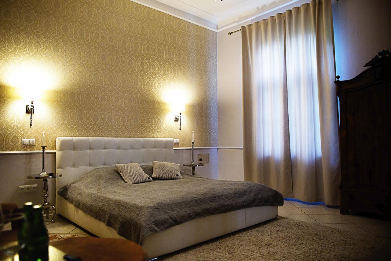 Palac Jablonowo Bed and Breakfast Ujście Εξωτερικό φωτογραφία