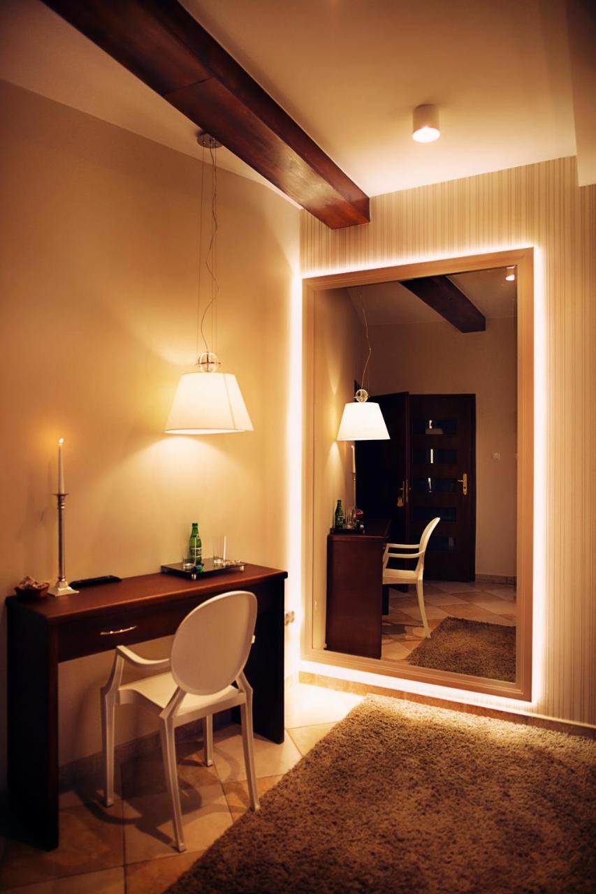 Palac Jablonowo Bed and Breakfast Ujście Εξωτερικό φωτογραφία