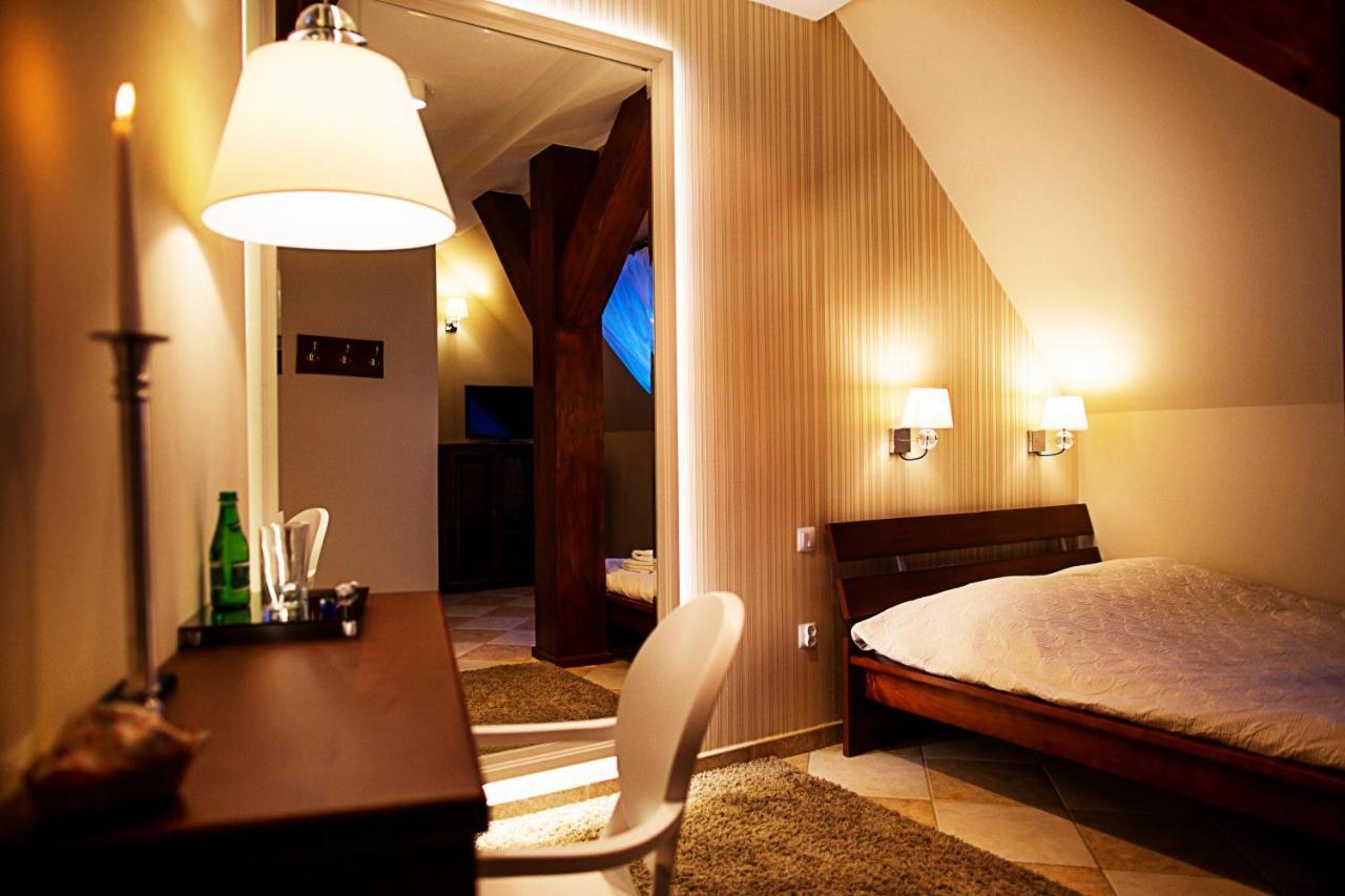 Palac Jablonowo Bed and Breakfast Ujście Εξωτερικό φωτογραφία